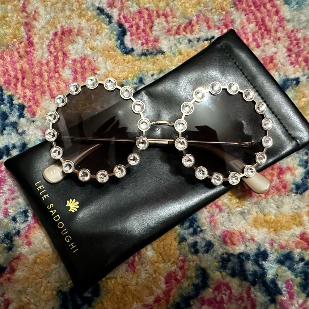 Lele Sadoughi Sunglasses Round Crystals